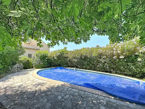 Charme d'une Bastide  de 1780 avec piscine et jardin a Lorgues