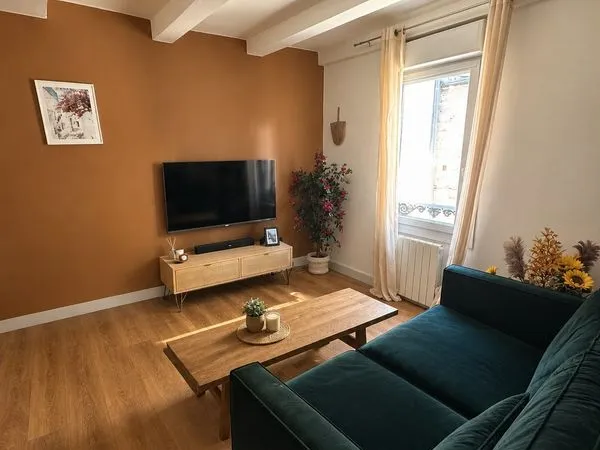 T3 + Terrasse + Dépendance