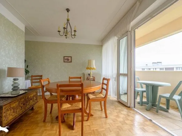 Appartement 4 pièces 84 m²