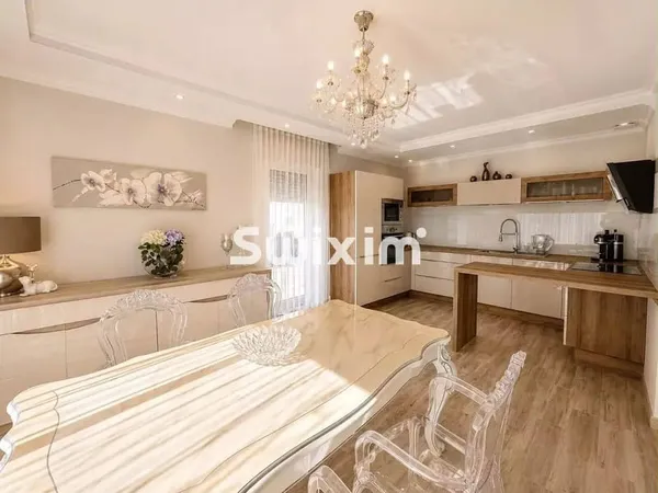 Maison 7 pièces 150 m²