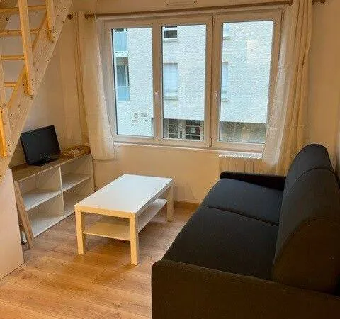 Studio 1 pièce 13 m²