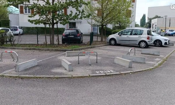 Parking Sécurisé et pratique d'accès