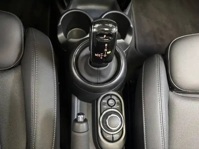 Mini Mini hatch 5 portes cooper 136 ch dkg7 — photo 28