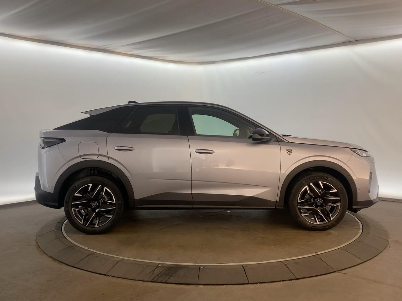Peugeot 3008 hybrid 145 e-dcs6 gt — photo 4
