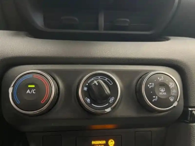 Toyota Yaris 120 vvt-i dynamic business 5p mc24 — photo 15