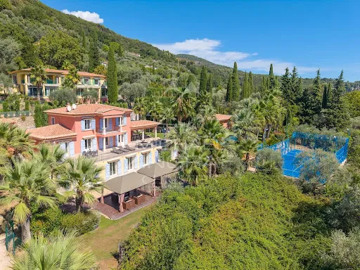 Villa 12 pièces 430 m²