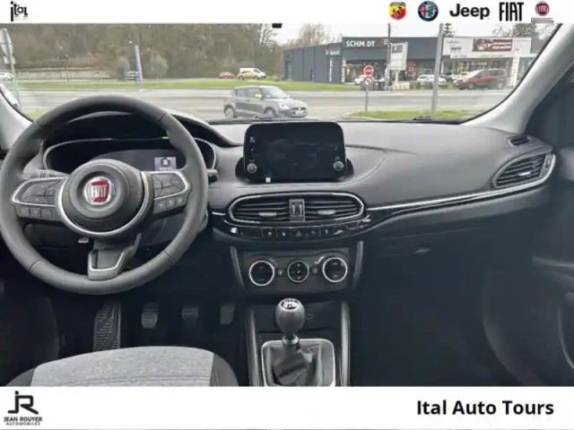 Fiat Tipo cross 1.6 multijet 130ch s/s plus my22 — photo 8