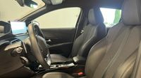 Peugeot 208 1.2 PureTech 130ch S&S GT EAT8 — photo 12
