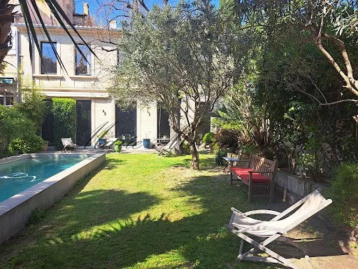 Maison 9 pièces 232 m²