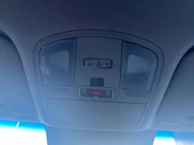 Hyundai Kona electrique 64 kwh - 204 ch — photo 31