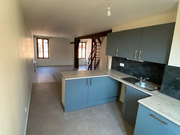 Deux pieces en duplex proche fac