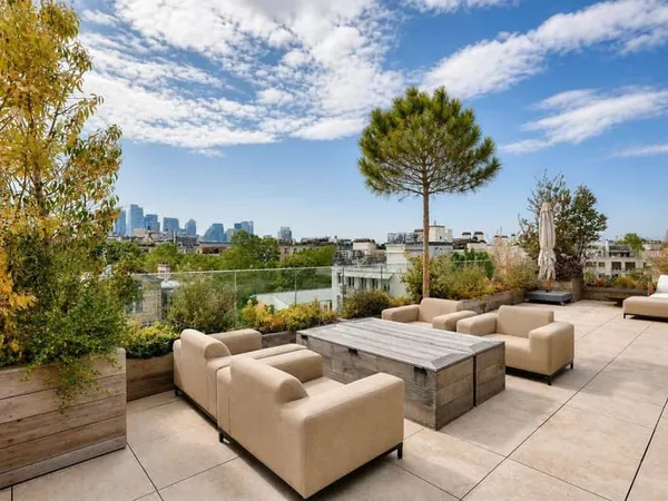 Duplex 8 pièces 245 m²