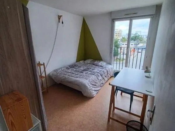 Belle chambre meublée 10m² dans coloc 60m²