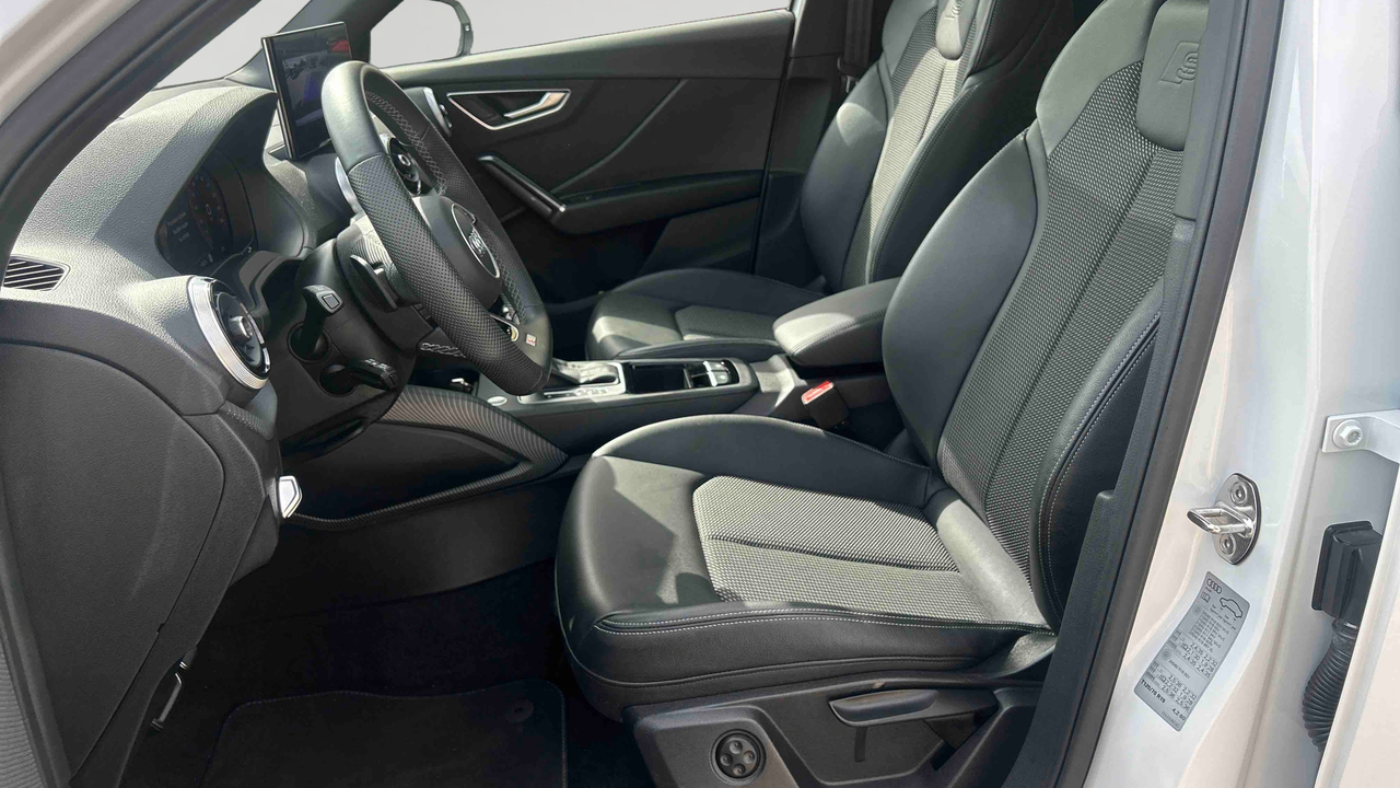 Audi Q2 35 TFSI 150 S tronic 7 — photo 11