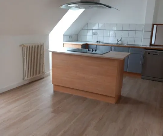 Appartement de 84m2 à louer sur Commana