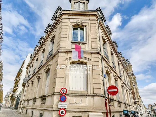 Bureaux 225 m²