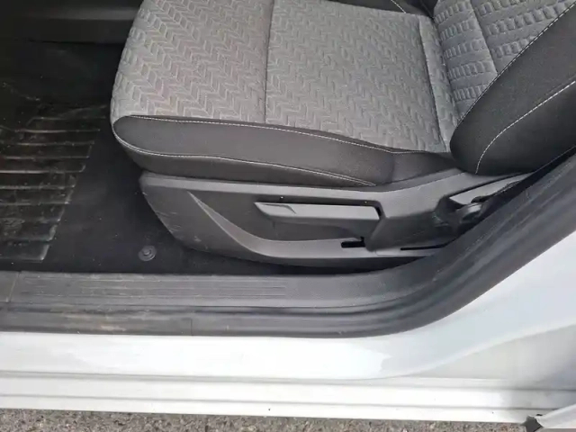 Renault Clio tce 90 — photo 20