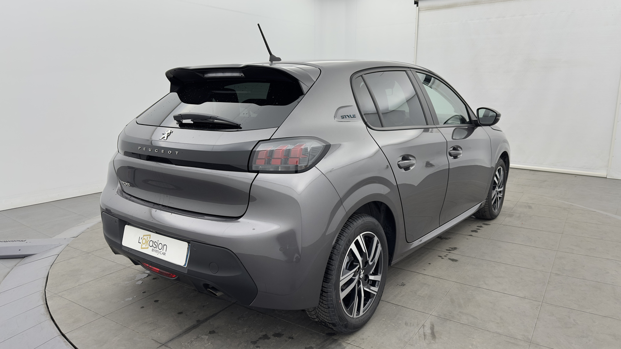 Peugeot 208 PureTech 100 S&amp;S EAT8 — photo 5