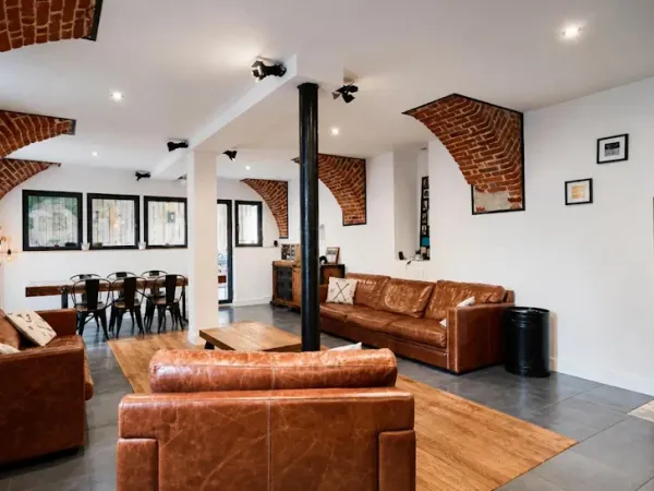Maison 5 pièces 219 m²