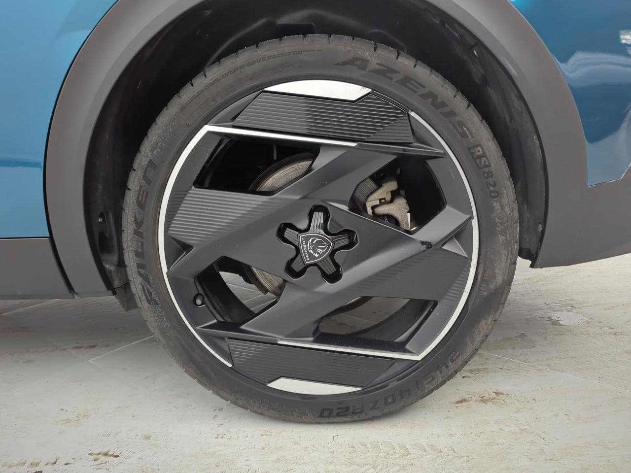 Peugeot 408 phev 225 e-eat8 gt — photo 11