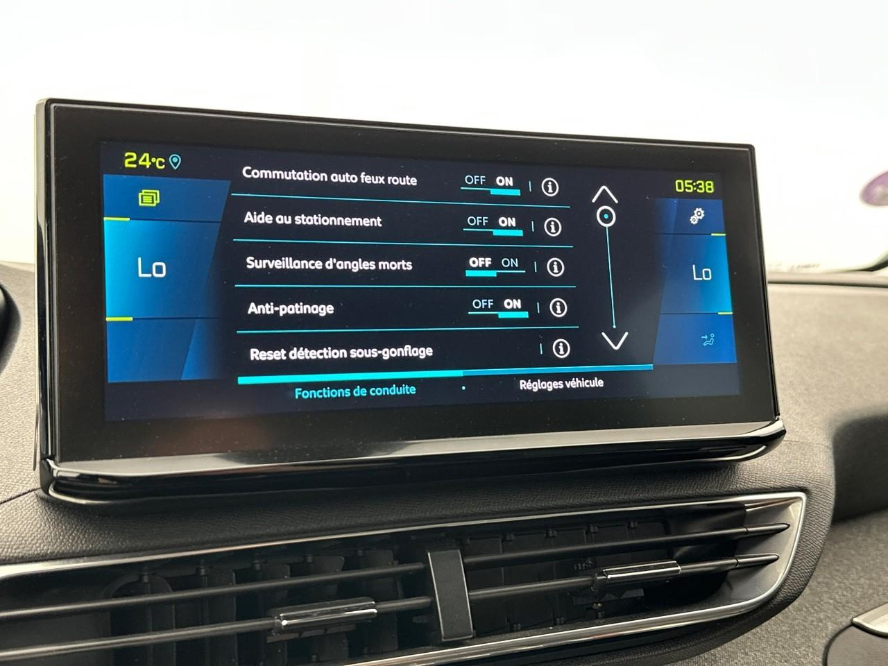Peugeot 3008 hybrid 225 e-eat8 allure business — photo 23