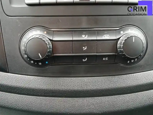 Mercedes Vito fourgon 114 cdi long bva rwd — photo 24