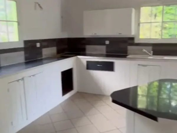 Appartement 5 pièces 160 m²