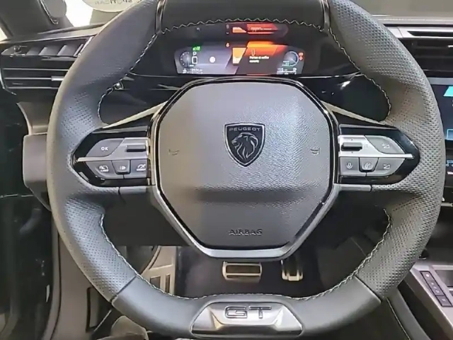 Peugeot 308 hybrid 145 e-dcs6 — photo 32
