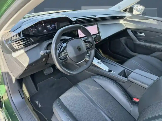 Peugeot 308 puretech 130ch s&amp;s eat8 — photo 17