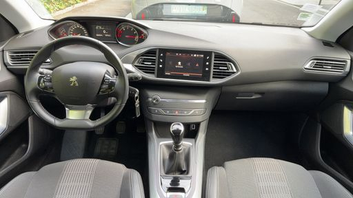 Peugeot 308 1.2 PureTech 130 - Allure – 2020 – 6964 km – Essence – Boîte Manuelle — photo 26