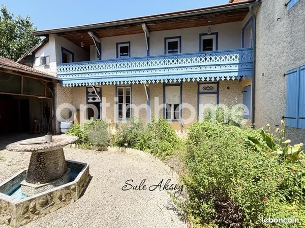 Maison de village 14 pièces 208 m²