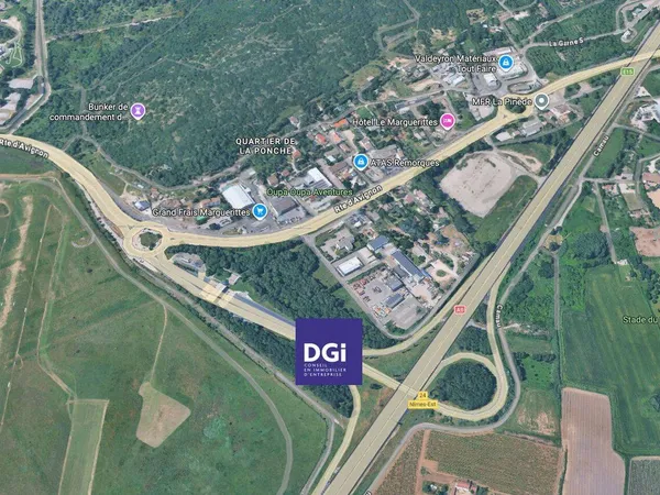 Local d'activité 258 m²