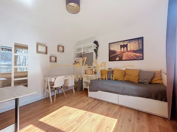 Studio 1 pièce 20 m²