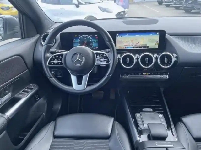 Mercedes Gla 200 163ch progressive line 7g-dct — photo 14