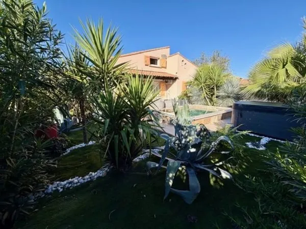 Villa LUNEL NORD