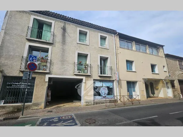 Local commercial 1 pièce 27 m²