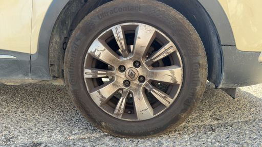 Renault Captur 0.9 TCe 90 - Business – 2015 – 120562 km – Essence – Boîte Manuelle — photo 37