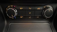 Mercedes Classe A 200 WhiteArt Edition 7G-DCT — photo 30