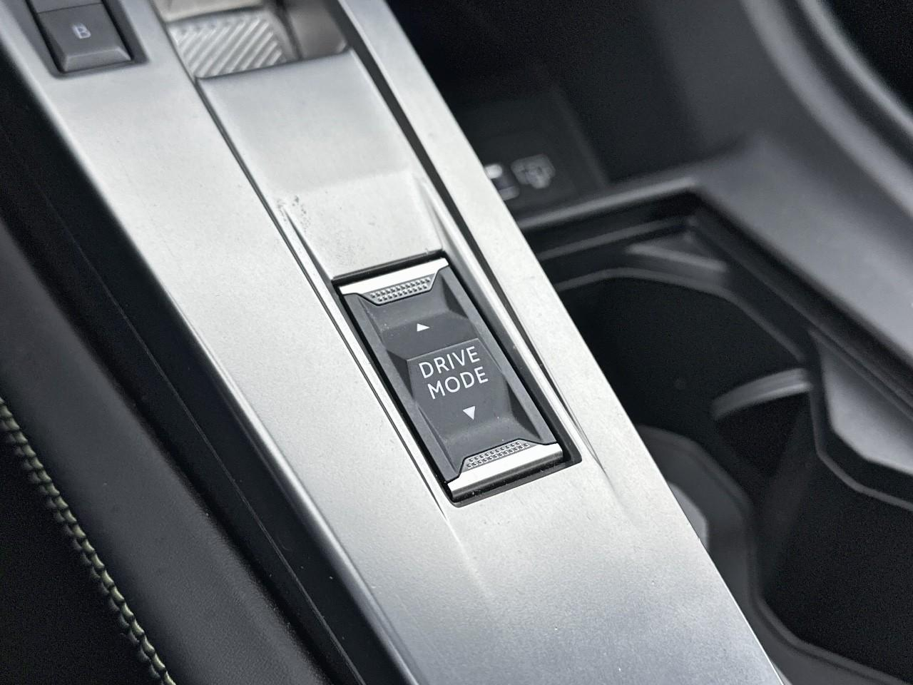 Peugeot 308 phev 180 e-eat8 gt — photo 29