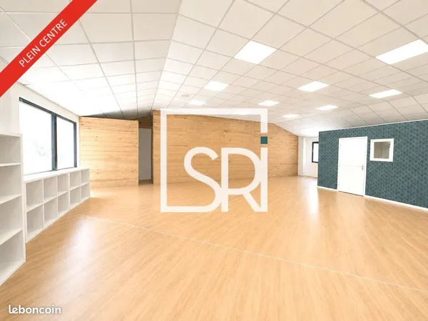 Bureaux, local commercial 230 m² LE CENDRE