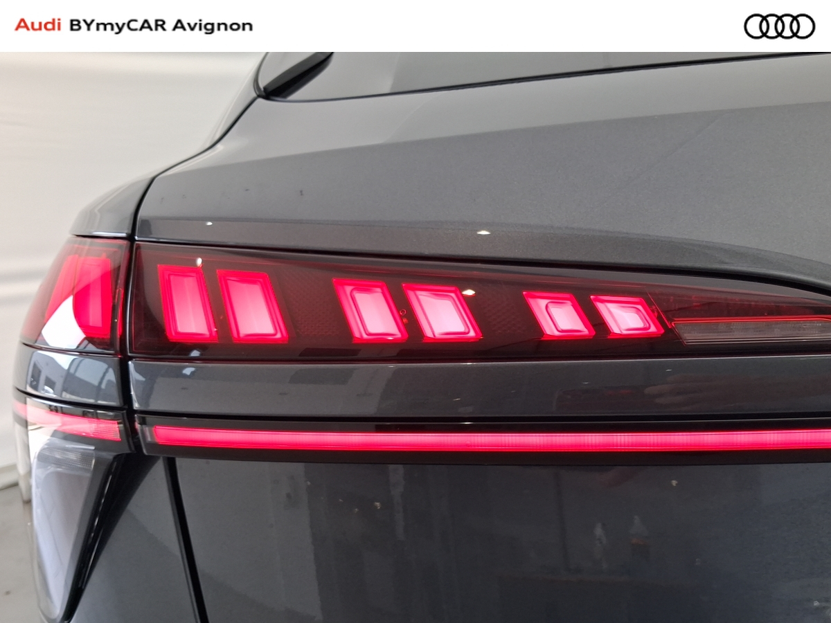 Audi Q3 Sportback e-hybrid 272 ch S tronic 6 — photo 38