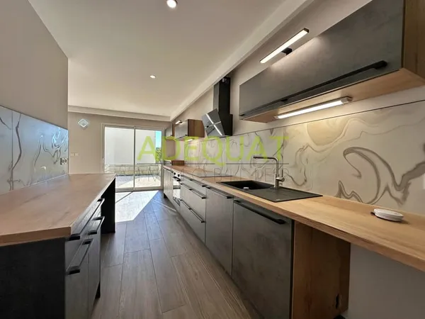 CESSIEU - MAISON NEUVE DE TYPE 4 AVEC TERRASSE ET 2 PLACES D