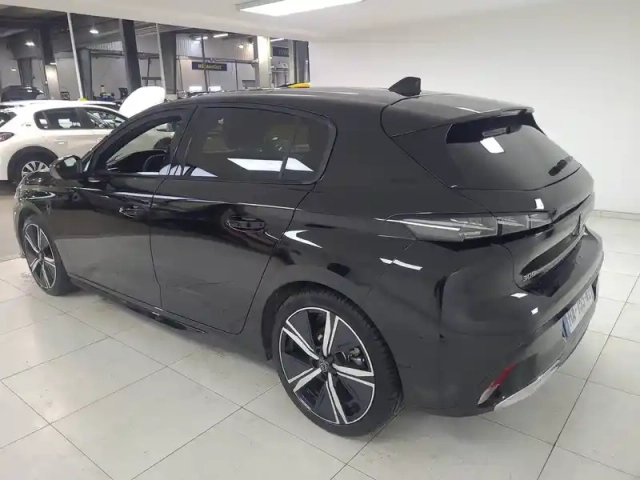 Peugeot 308 hybrid 145 e-dcs6 — photo 4