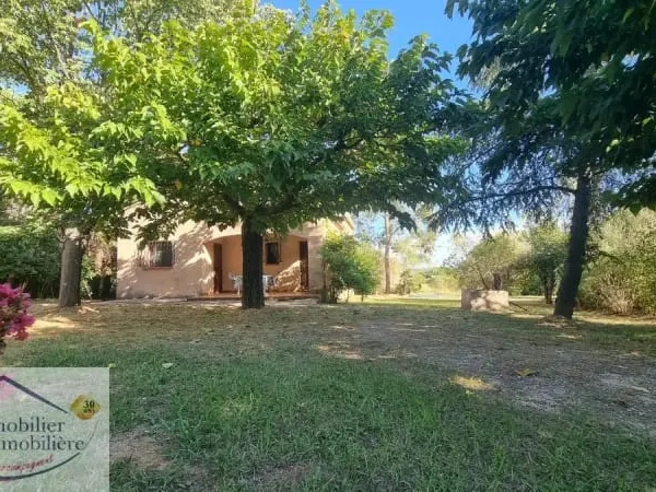 Sollies pont villa t5 de 135 m2 avec grand jardin