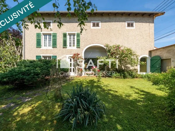 Maison Lorraine de 343 m2 pleine de charme avec une partie sur l'arrière pouvant servir à créer un a
