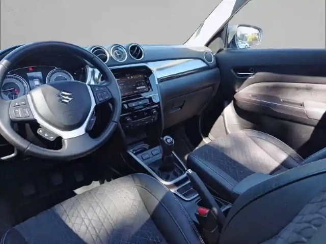Suzuki Vitara 1.0 boosterjet — photo 8