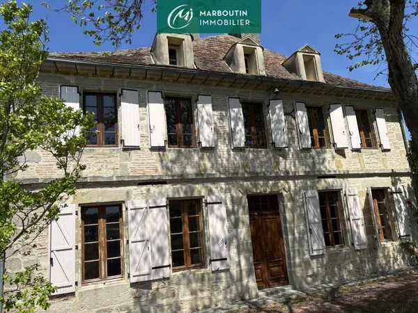 Maison 9 pièces 283 m²