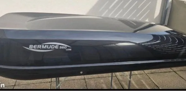 Location grand coffre de toit Norauto Bermude 560 Luxe