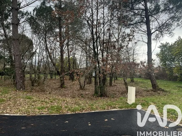 Terrain 1533 m²