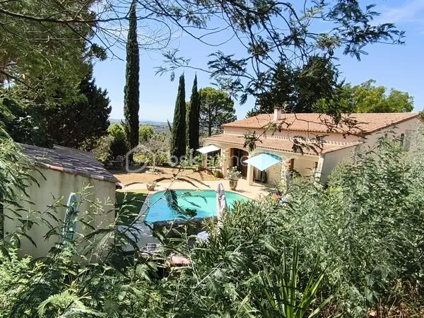 Maison 8 pièces 150 m²